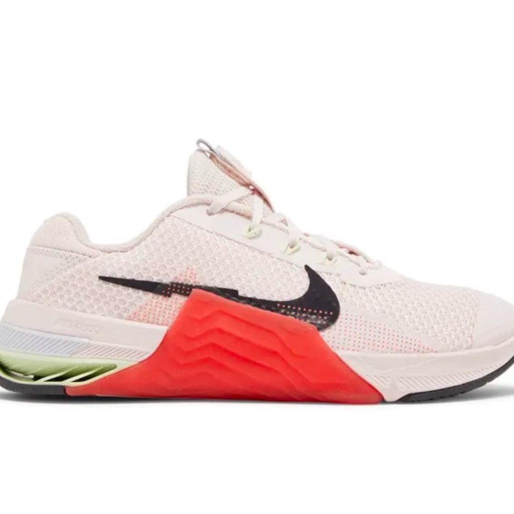 Nike Metcon 7 Women’s 10.5 • Light Soft Pink / Magic Ember • Training Shoes